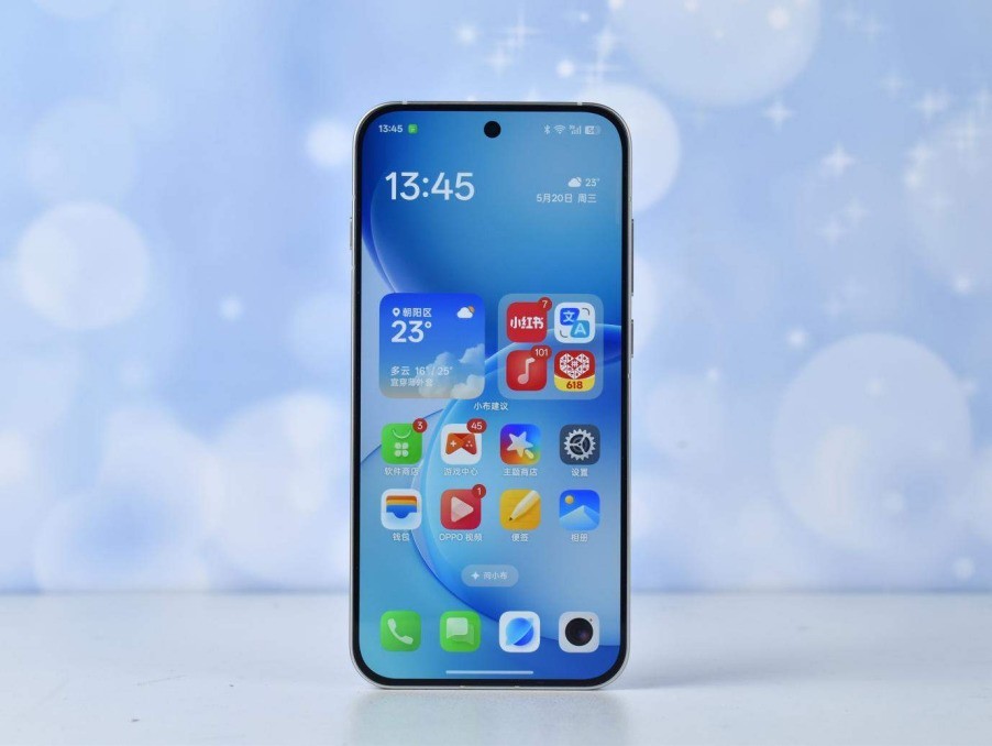 OPPO Reno16全面评测：实况随心贴，潮玩出片新搭子